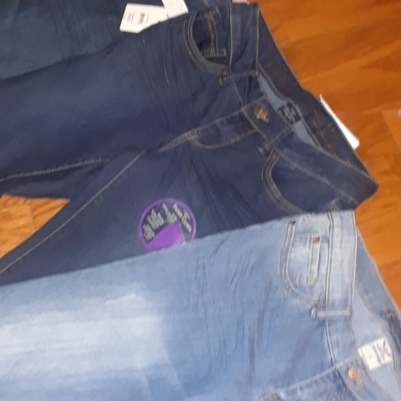 Jeans - Picture 7 of 7